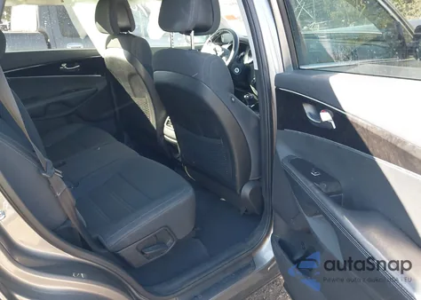 2016 Kia Sorento 2.4L Lx z USA, uszkodzony, nr VIN 5XYPG4A37GG119601